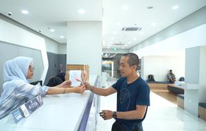 BSU 2025 menyasar pekerja berpenghasilan di bawah Rp3,5 juta per bulan, sebagai bagian dari perlindungan sosial untuk menjaga daya beli dan mendukung pemulihan ekonomi nasional.