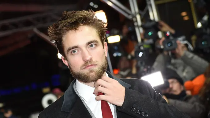 [Bintang] Robert Pattinson