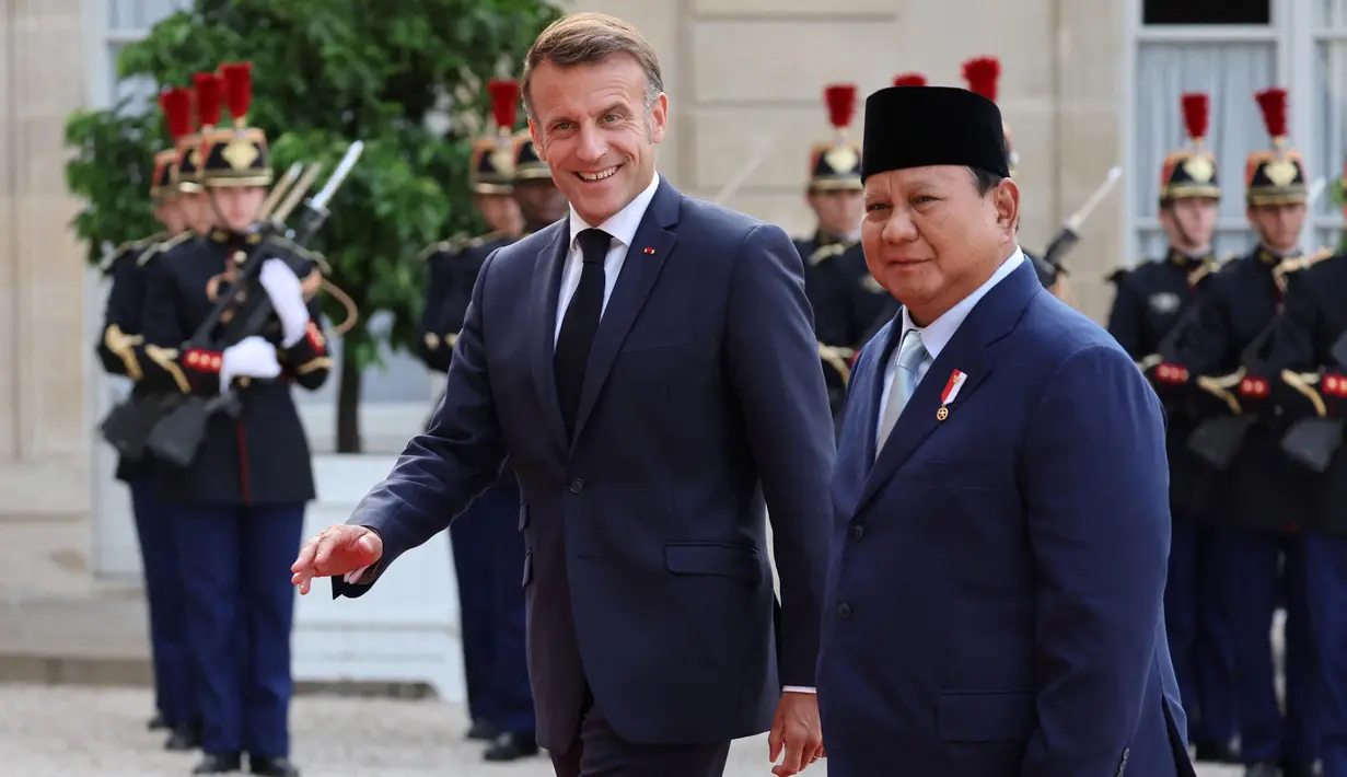 Kehadiran Prabowo menempatkan Indonesia dalam deretan negara-negara mitra strategis yang pernah mendapat kehormatan serupa dalam sejarah panjang Bastille Day. (Ludovic MARIN/AFP)