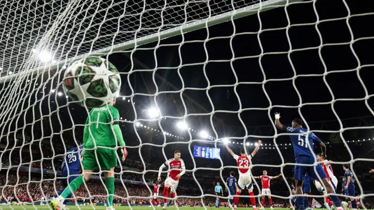 Liga Champions: Gawangnya Kebobolan oleh Ousmane Dembele, David Raya Pede Arsenal Bisa Comeback di Markas PSG