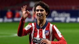 2. Joao Felix (100 juta euro) - Penyerang berusia 21 tahun ini terus menunjukan performa terbaiknya di kompetisi Liga Spanyol. Joao Felix telah menyumbangkan lima gol dan tiga assists dari delapan laganya bersama Atletico Madrid musim ini. (AFP/Pierre-Philippe Marcou)