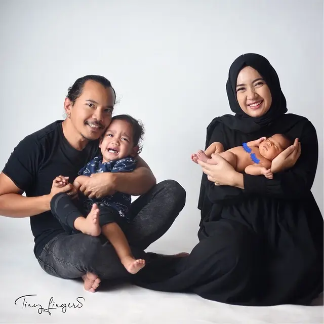 Momen Manis Cella Kotak dan Istri