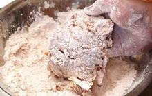 Cara Simpan Sisa Tepung Ayam Krispi Agar Awet dan Tidak Berjamur