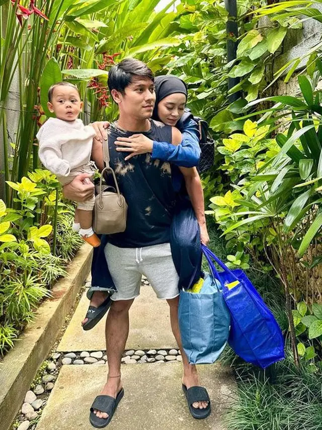 Baby L, anak Lesi dan Billar (Instagram.com/rizkybillar/lestykejora)