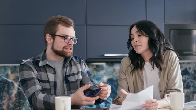 Tips Pembagian Tugas Keuangan sebagai Suami Istri