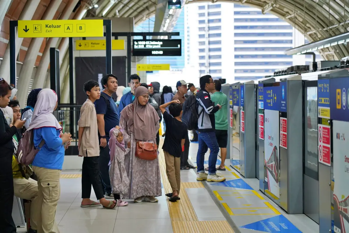 LRT Jabodebek Angkut 113 Ribu Orang saat Libur Wafat Yesus Kristus dan Paskah