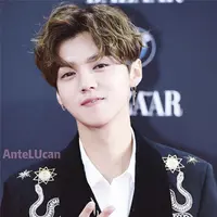 Beberapa waktu lalu kabar bahagia datang dari pasangan kekasih yang baru meresmikan hubungannya. Luhan Eks Exo dan kekasihnya, Guan Xiaotong yang mengabarkan hubungannya sebagai sepasang kekasih. (Instagram)