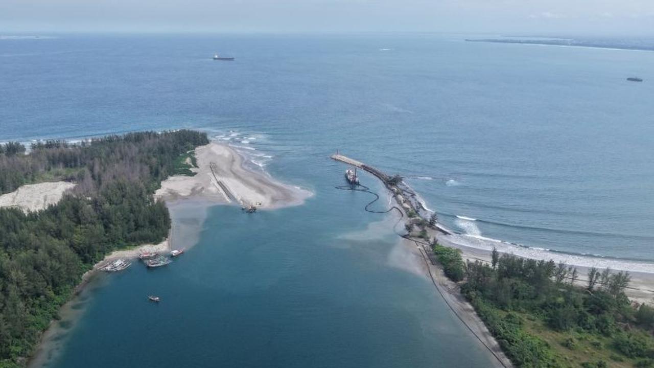 Tahukah Anda, Pelindo Bengkulu Prioritaskan Keselamatan Pelayaran dalam Pengerukan Alur Pelabuhan Pulau Baai?