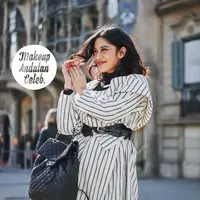 Selalu tampil memesona, kini Dian Sastro tawarkan sisi flirty dengan tipe blush on ini. (Sumber foto: therealdisastr/instagram)