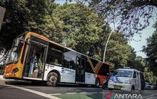 Genangan Air Jakarta Picu Pengalihan Rute Transjakarta dan Mikrotrans