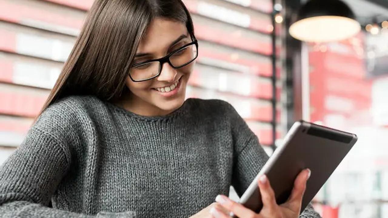 8 Sikap Elegan Agar Bisa Hidup Bahagia Meski Gaji Pas-Pasan, Bersyukur Bukan Insecure