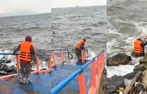 Viral Emak-emak Nekat Terjang Ombak, Cuek Saat Diingatkan