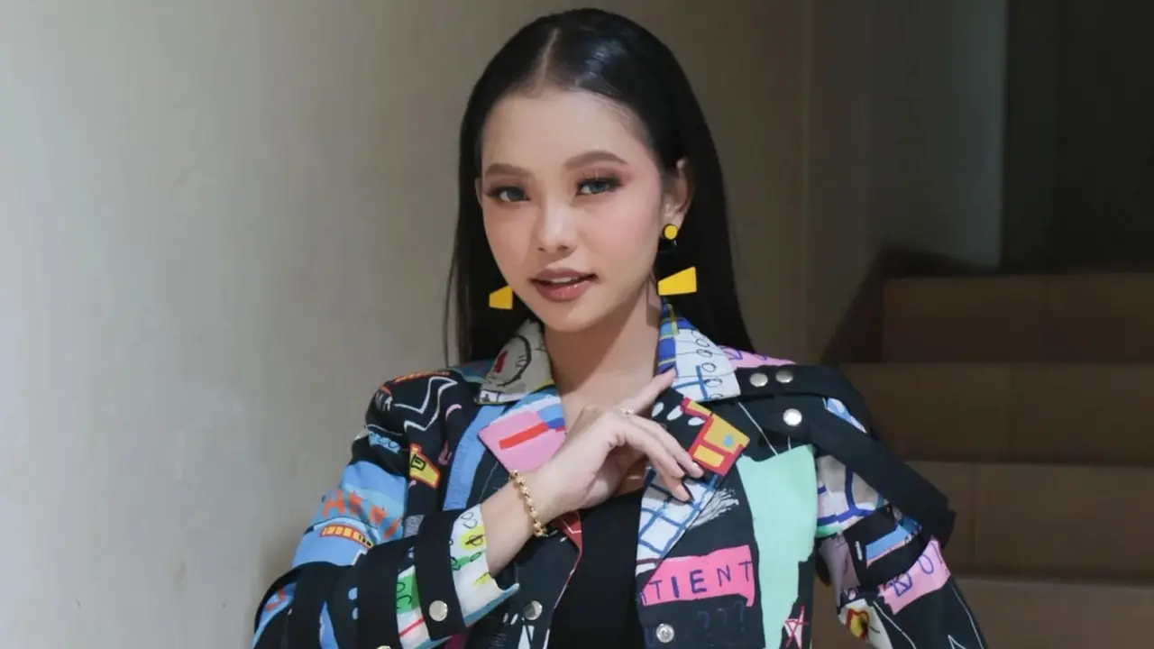 Sakhi Dangdut Academy 8