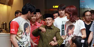 Acara nonton bareng (nobar) film 3 Srikandi digelar Kamis (04/08/2016) di XXI Premiere, Kota Kasablanka, Jakarta Selatan. Acara itu dihadiri oleh BJ Habibie. (Deki Prayoga/Bintang.com)