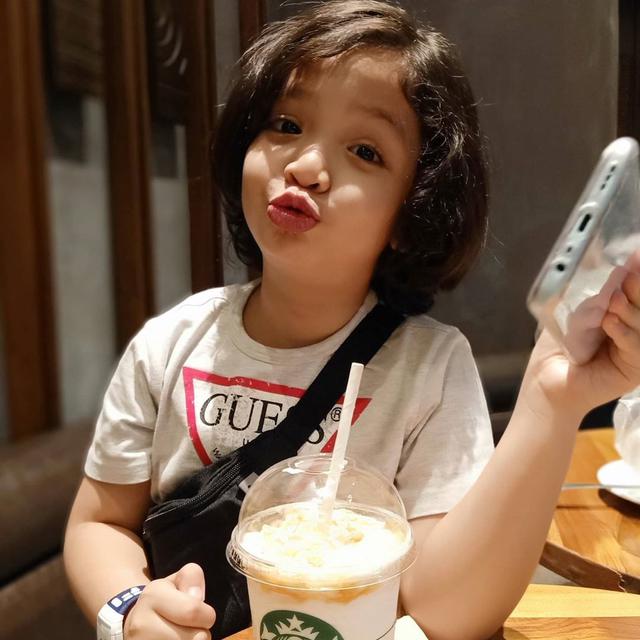 5 Potret Imut Radja Nasution Pemeran Zidan Di Sinetron Istri Kedua Showbiz Liputan6 Com