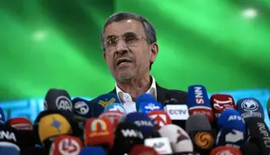 Ahmadinejad Bantah Laporan Mossad Berupaya Merekrutnya