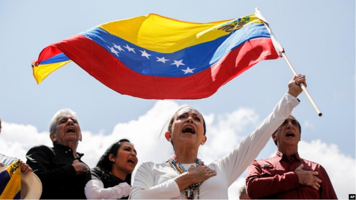 Pemimpin Oposisi Venezuela Siapkan Protes Massal Menyambut Masa Jabatan Ketiga Maduro