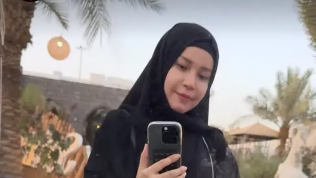 Awali 2026 dengan Ibadah, Rossa Jalani Umroh dengan Tampilan Natural Penuh Ketulusan