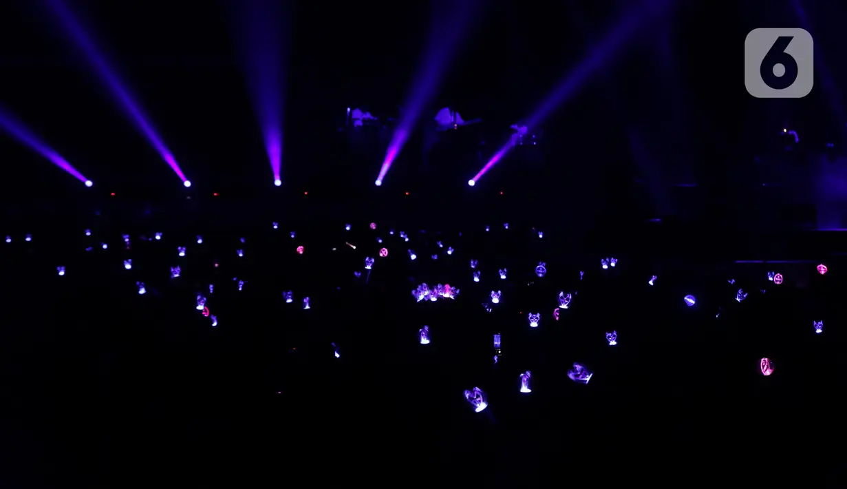 Penyanyi asal Korea Selatan, Taeyeon menggelar konser solonya bertema Taeyeon Concerts - The Odd of Love in Jakarta di Indonesia Convention Exhibition (ICE), BSD City, Tangerang Selatan, Banten, Sabtu (22/7/2023). (Liputan6.com/Helmi Fithriansyah)
