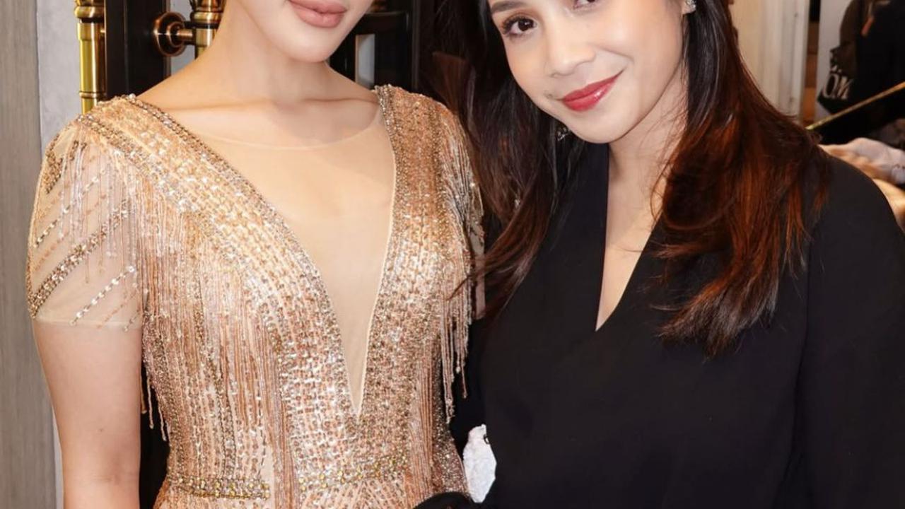 7 Potret Tasya Farasya Resmi Buka Restoran Baru di Kemang, Selebriti Berbaju Hitam Ramaikan Acara