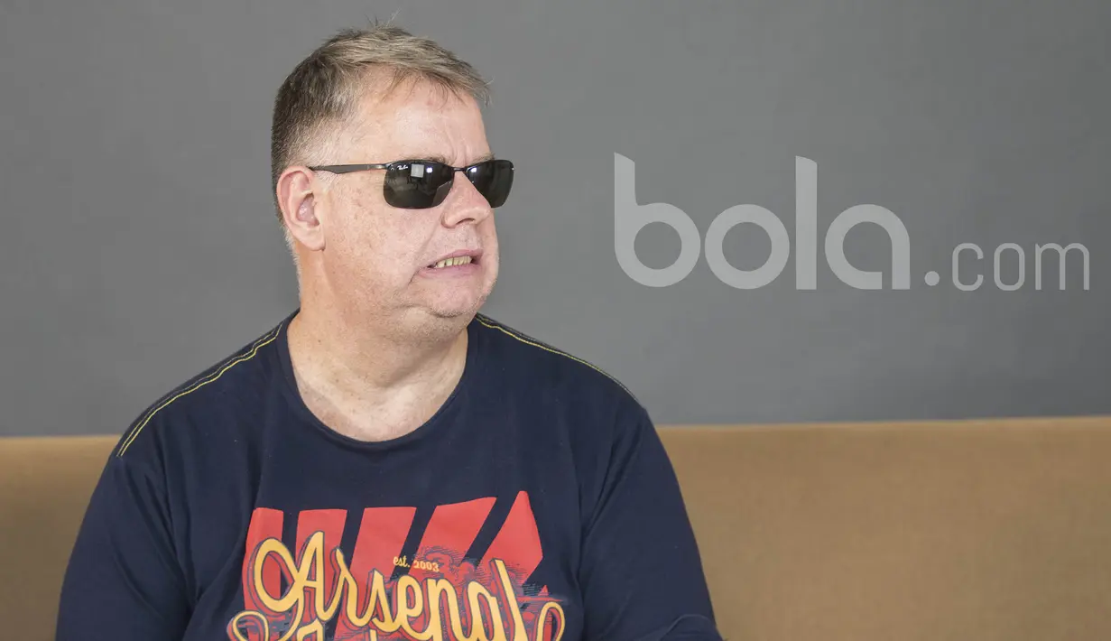 Antony Sutton beranggapan jika fanatisme di Indonesia tidak kalah dengan negara-negara sepak bola di belahan dunia lainnya. (Bola.com/Vitalis Yogi Trisna)