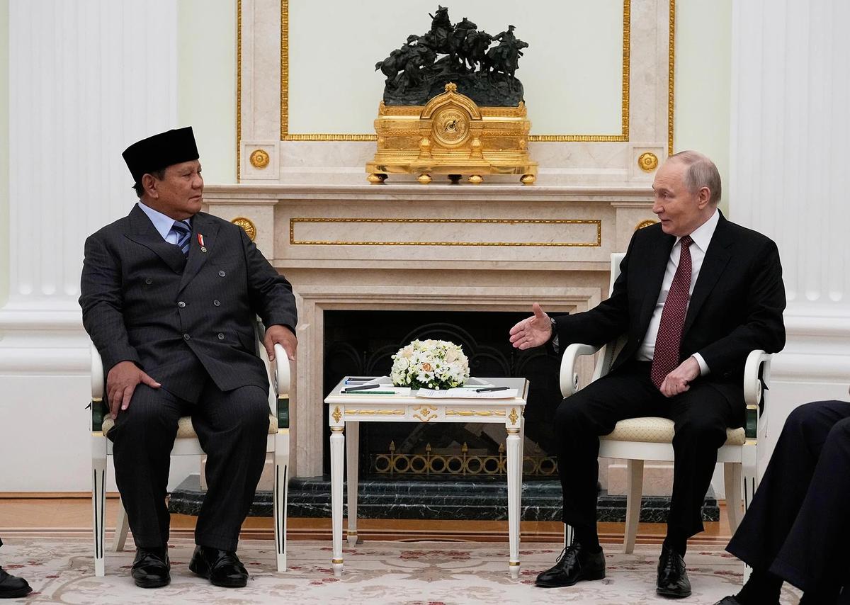 FOTO: Sambut Prabowo di Moskow Putin Sampaikan Simpati Bencana Alam Sumatera