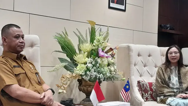 Selangor State Executive Councillor for Public Health and Environment, Jamaliah Binti Jamaluddin dan tim bertemu dengan pemerintah Kalimantan Timur untuk mengetahui mendalam pelaksanaan program vaksinasi DBD di Samarinda dan Balikpapan.