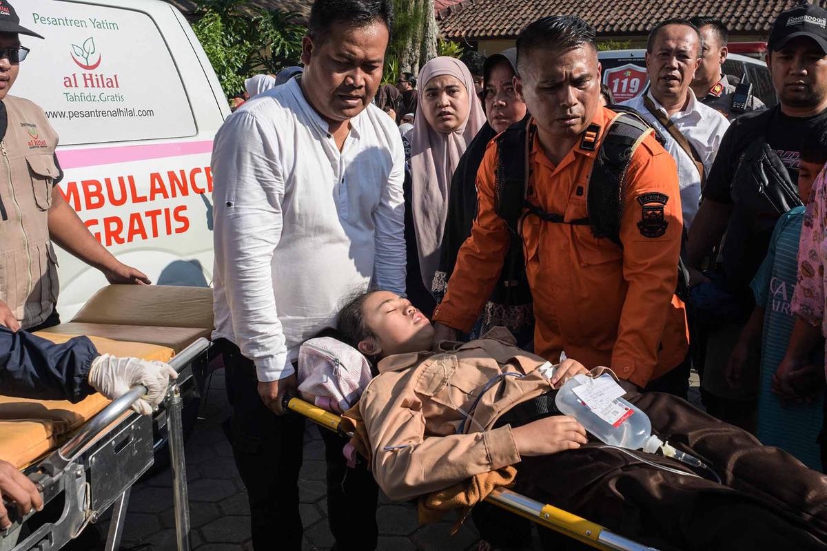 FOTO: Terulang Lagi! Siswa Bandung Barat Keracunan Massal Setelah Makan MBG