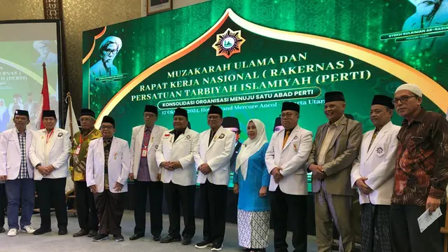 Persatuan Tarbiyah Islamiyah (PERTI) menyelenggarakan Rakernas dihadiri Ketua Majelis Pembina PP PERTI Osman Sapta Odang atau Oso pada hari ini, Selasa (15/10/2024).