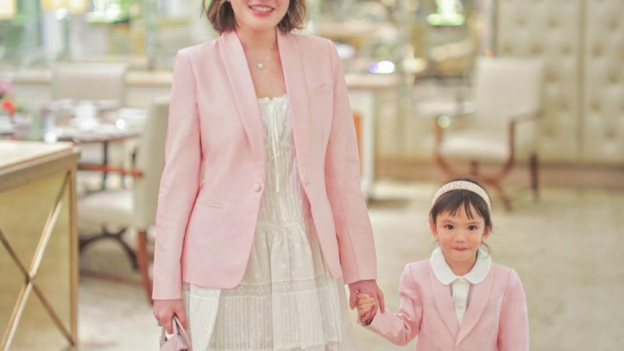 7 Potret Sandy Aulia dengan Aura Single Mom Cantik Berkelas