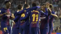 Para pemain Barcelona merayakan gol ke gawang Celta Vigo pada laga La Liga di Stadion Balaidos, Rabu (18/4/2018). Celta Vigo bermain imbang 2-2 dengan Barcelona. (AP/Lalo R. Villar)