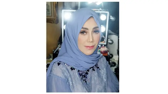 Tak Menua, Ini 7 Potret Mama Amy Ibunda Raffi Ahmad dari Muda Hingga Kini