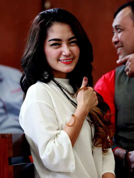 Inul Vista menampilkan video klip "Bara Bere' yang di nyanyikan Siti Badriah tidak melakukan izin terlebih dahulu pada pihak Nagasuara. (Wimbarsana Kewas/Bintang.com)