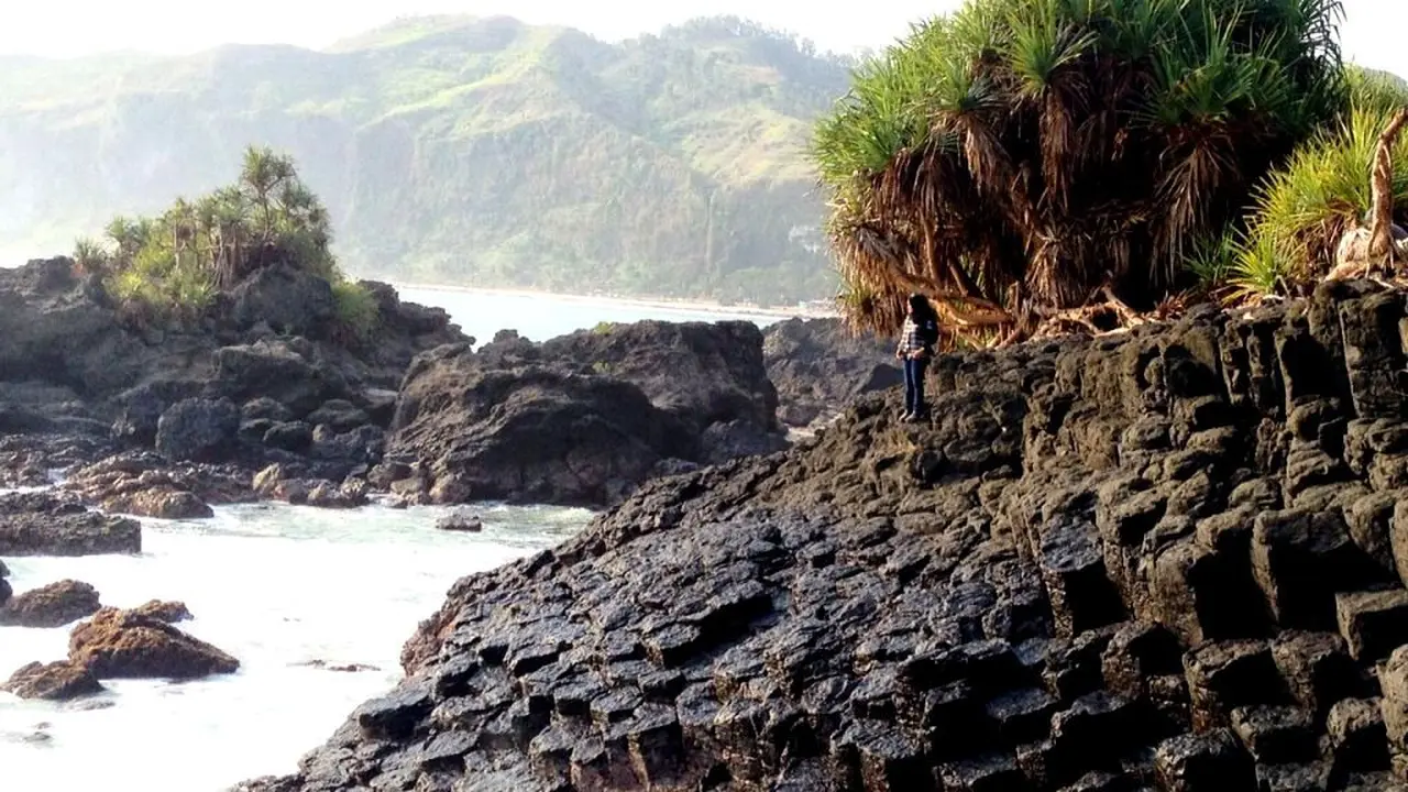Gunung Api Purba