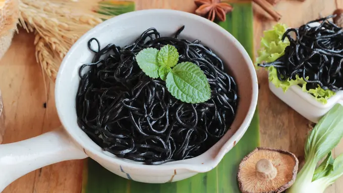 mie hitam