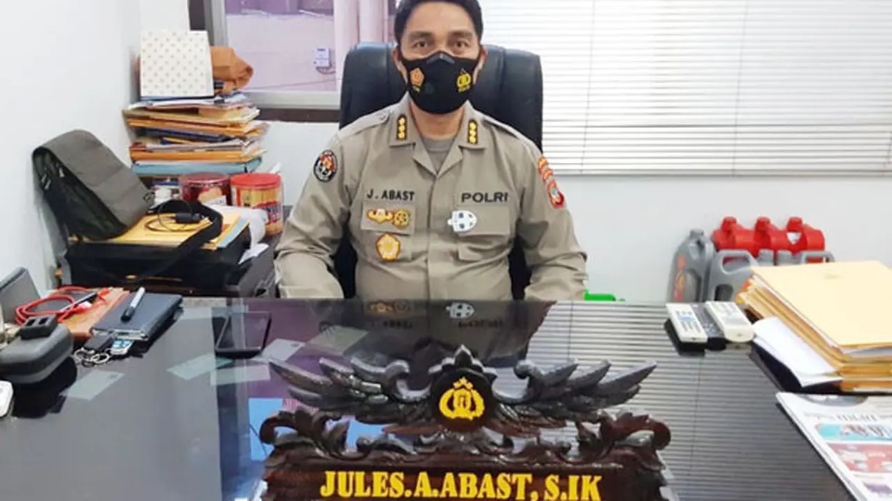 Kabid Humas Polda Sulut Kombes Pol Jules Abraham Abast.