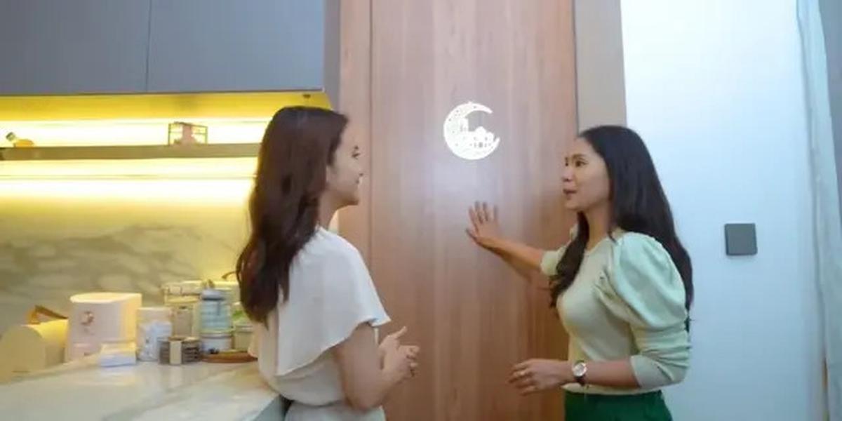 Potret Dapur Mewah Rumah Michelle Ziudith dengan Model Minimalis Klasik