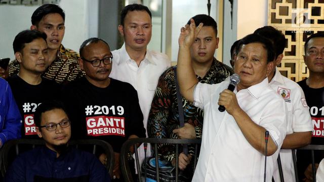 Resmikan Sekretariat Bersama, Sandiaga Uno Potong Tumpeng Dihadapan Ketum Gerindra