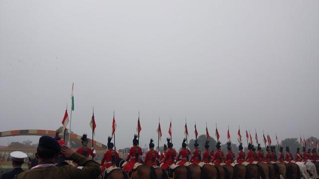 Pasukan berkuda pengiring Presiden India dalam acara Republic Day India ke-69 yang digelar di New Delhi (26/1/2018). (Liputan6.com/Citra Dewi)