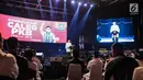 Presiden Joko Widodo memberikan paparan saat menghadiri konsolidasi calon legislatif Partai Kebangkitan Bangsa (PKB) Pemilu 2019 sekaligus haul Abdurrahman Wahid, Gus Dur di Balai Sarbini, Jakarta, Senin (17/12). (Liputan6.com/Faizal Fanani)