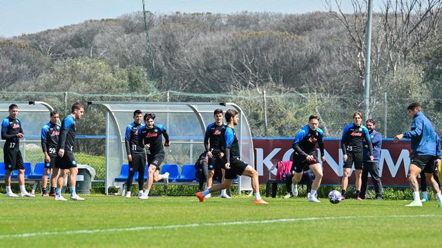 Latihan Napoli Jelang Vs AC Milan di Perempat Final Liga Champions