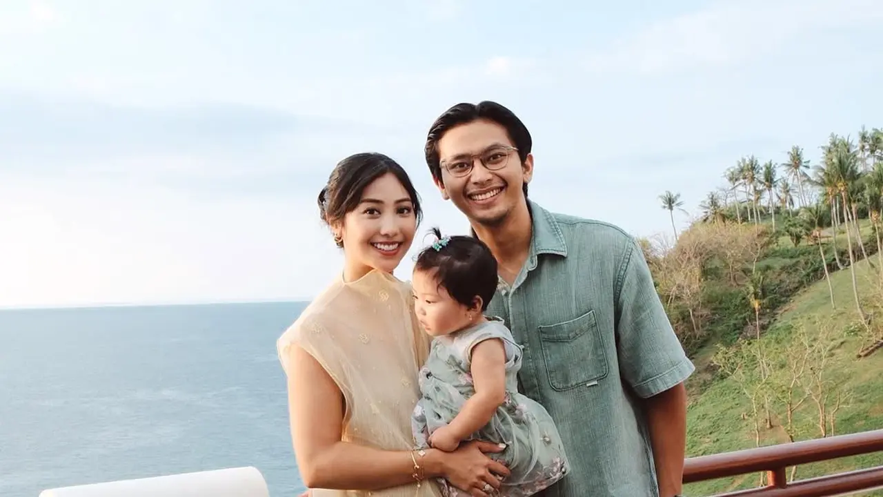 Gaya Winona Willy, Ibu Dua Anak yang Tetap Stylish di Setiap Momen