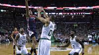 Bradley Beal saat melawan Boston Celtic pada laga Semifinal NBA, Jumat (12/5/2017) (AP Photo/Charles Krupa)