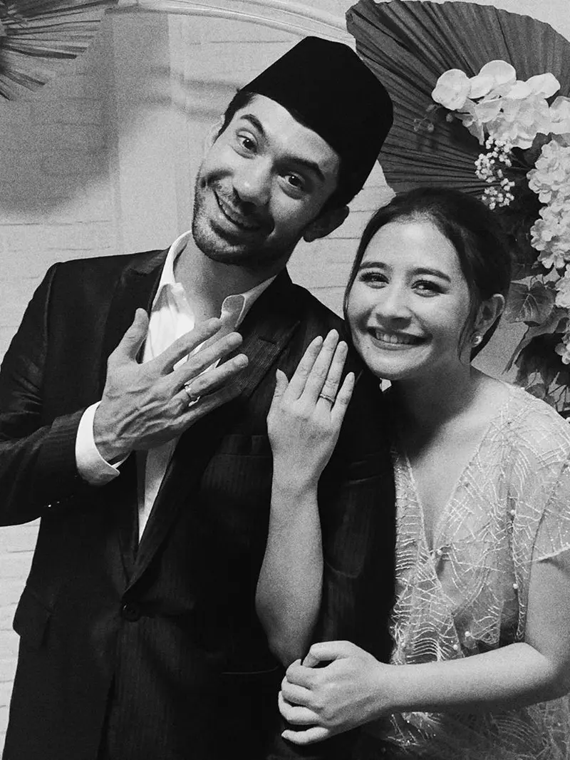 [Fimela] Prilly Latuconsina dan Reza Rahadian