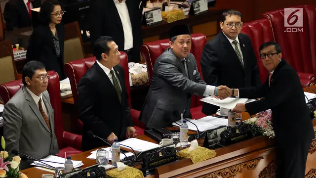 DPR Sahkan Revisi UU KPK