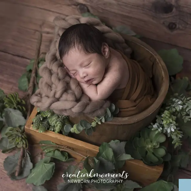 6 Potret Baby Born Xavier Anak Ricky Perdana, Lucu dan Menggemaskan