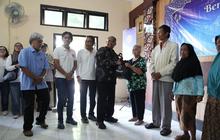 Bupati Sleman dan DPD REI DIY Bagikan Ratusan Paket Sembako di Prambanan Jelang Idul Fitri