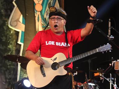 Berita Konser Situs Budaya Iwan Fals Hari Ini Kabar Terbaru Terkini Liputan6 Com Foto gambar iwan fals lengkap zaman dulu sampai sekarang. berita konser situs budaya iwan fals