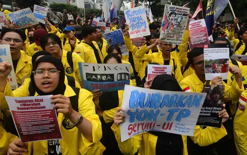 Aksi Mahasiswa di Thamrin Berujung Kericuhan