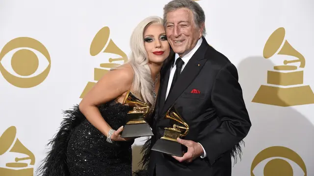Tony Bennett dan Lady Gaga pada 2015.  (Chris Pizzello/Invision/AP, File)